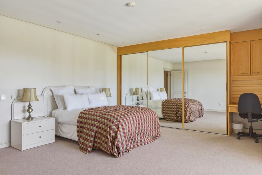 7 Bedroom Property for Sale in Constantia Western Cape